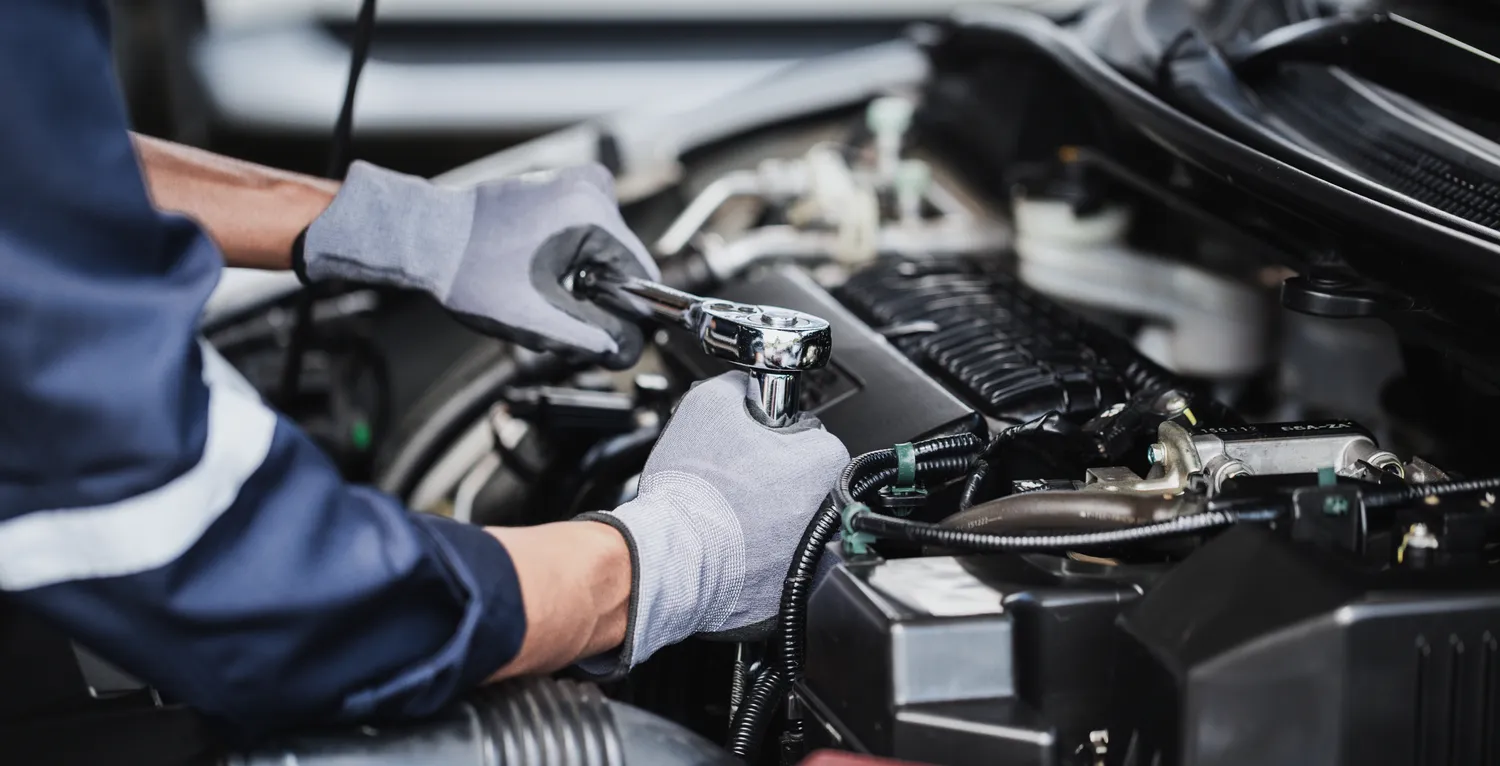 Jak zweryfikować działania mechanika?